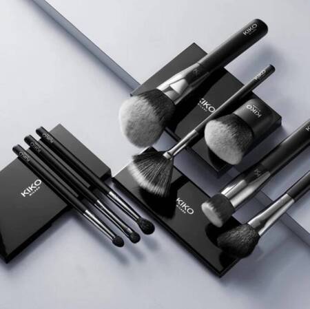 KIKO Milano Face 02 Intensive Coverage Brush pędzel do nakładania korektorów i cieni do powiek