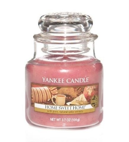 YANKEE CANDLE Home Sweet Home 104g